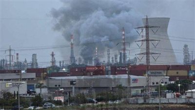 القناة 15 الإسرائيلية: محطة البتروكيماويات في حيفا تعرضت للقصف الإيراني