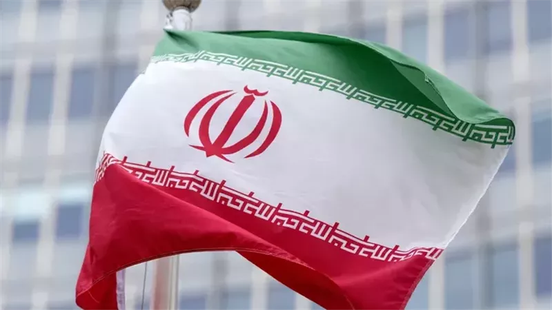 إيران