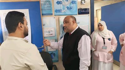 نائب مدير الرعاية الصحية بأسوان يواصل حملاته المرورية خلال إجازة العيد