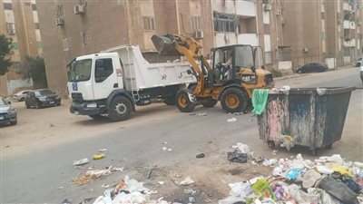 مرور ميداني لرئيسة حي فيصل بالسويس في ثالث أيام العيد لمتابعة أعمال النظافة
