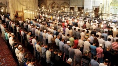 حكم الصلاة إذا تذكرت أنك على غير وضوء أثناءها.. أمين الفتوى يجيب