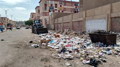 رئاسة حي الأربعين بالسويس تكثف المرور الميداني لمتابعة النظافة والخدمات