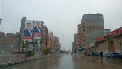 أمطار غزيرة تضرب المدن الساحلية وتوقف حركة الصيد بالبحيرة