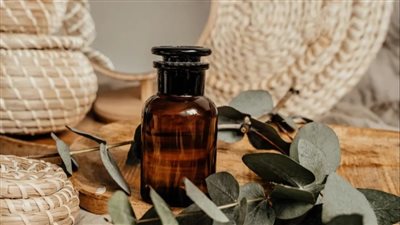 7 بدائل طبيعية لبخاخ العطر المنزلي تحمي صحتك وتعطر منزلك بأمان