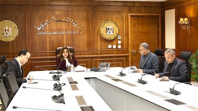 منال عوض تتابع جهود المحافظات لمواجهة مياه الأمطار وسوء الأحوال الجوية 