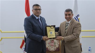 تعاون جامعة أسيوط الجديدة ومحافظ قنا لإخراج كوادر للمجتمع