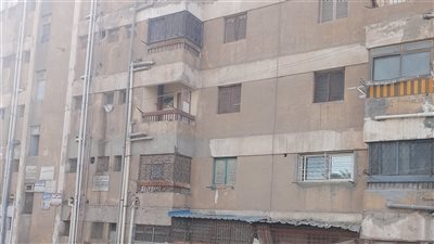 صرخة استغاثة من سكان عمارات البخاري بالزرقا بسبب تهالك المباني