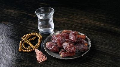 هل يجب قضاء صوم التطوع إذا أفطر الصائم؟ أزهري يوضح