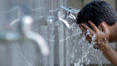 أعمال ممنوعة في الوضوء.. «الإفتاء» توضح معنى الاعتداء في الطهور