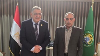 نائب الإسماعيلية يلتقي المحافظ لبحث مشكلات المواطنين.. ولجنة هندسية لدراسة توس