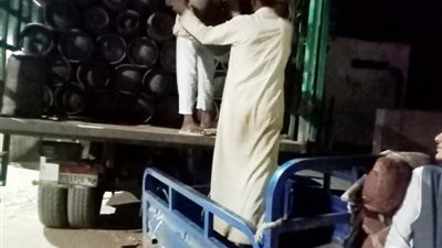 محافظ أسوان يستجيب لأهالي قرية الطوناب بإدفو ويوجه بتوفير اسطوانات البوتجاز 