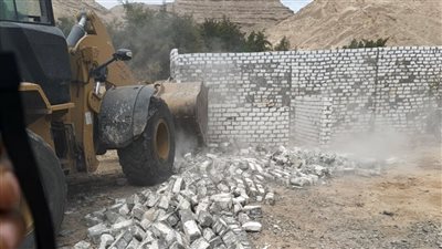 إزالة 21 تعديا واسترداد 15 فدانا من أملاك الدولة في أسيوط