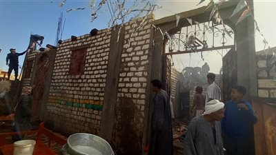 إصابة خمسة أشخاص إثر اختناقهم فى حريق منزل فى بهجورة شمال قنا 
