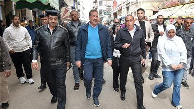  محافظ بورسعيد في جولة تفقدية مفاجئة بمنطقة 