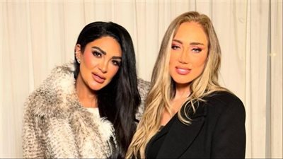 بعد ولادتها.. ريهام سعيد تزور سالي عبدالسلام بالمستشفى: 
