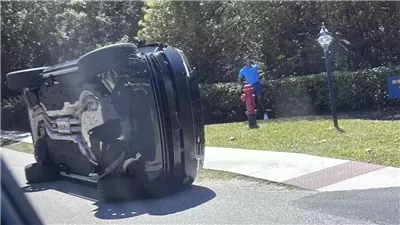 حادث سيارة وانقلابها.. توقيف نجم الجولف تايجر وودز بتهمة القيادة تحت التأثير 