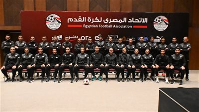 برئاسة أوسكار رويز.. لجنة الحكام تسلم الشارة للحكام الدوليين