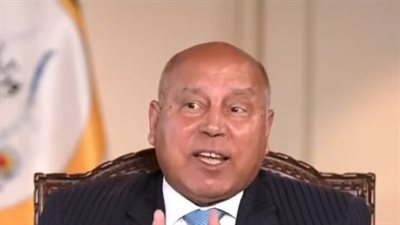 كامل الوزير: تطوير الطرق وإنشاء محاور جديدة لتخفيف الضغط المروري ودعم التجارة