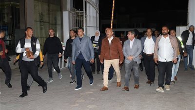 محافظ السويس يتابع تنفيذ قرار غلق المحال التاسعة مساء لمدة شهر كامل
