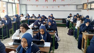 انتظام وهدوء في أول أيام امتحانات مارس بمدارس محافظة السويس