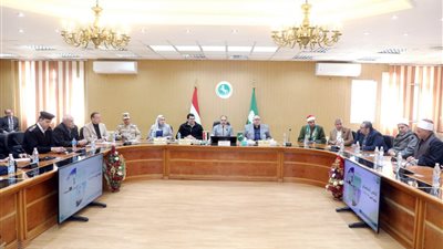 دعما للأسر العاملة محافظ الشرقية يوجه بإنشاء حضانات داخل المنشآت الصناعية
