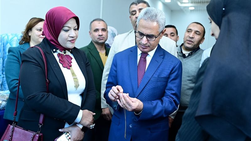 محافظ بنى سويف ووكيل