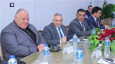 محافظ دمياط يرأس اجتماع الهيئة الإقليمية لتنشيط السياحة  ويجرى جولة ميدانية 