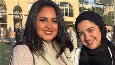 كنزي مدبولي تكشف تطورات جديدة للحادث الذي تعرضت له شقيقة زوجها وأدى لوفاتها 