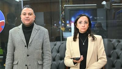 محافظ البحيرة تتابع الالتزام بمواعيد غلق المحال من مركز السيطرة والتحكم