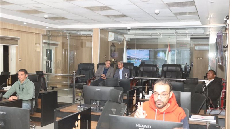 محافظ بنى سويف والسكرتير