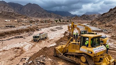 بعد تضررها من السيول.. إعادة فتح طرق 
