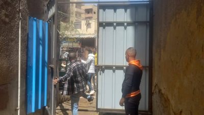 فتح حارة مغلقة بشارع الغوري بالسويس وإزالة التعديات لإعادة الانضباط المروري