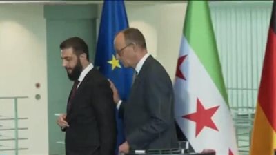 الشرع يتجاهل سؤال مراسل إسرائيلي.. وميرتس ينقذ الموقف (فيديو)