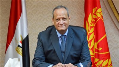 فصل طالب لمدة عام من مدرسة ببورسعيد لسلوكه غير السوي مع أحد المعلمين