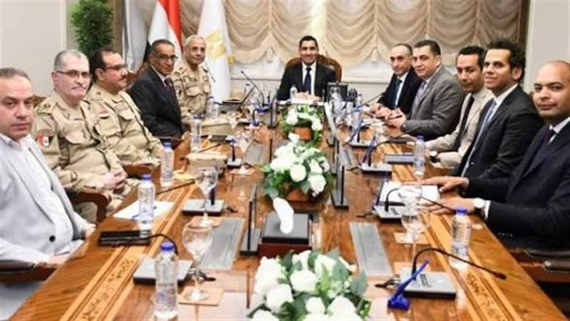 وزير الشباب والرياضة
