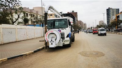  انتشار مكثف لمعدات شركة مياه القليوبية ورفع درجة الاستعداد لمواجهة الأمطار 