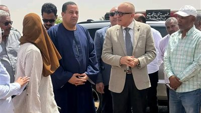 النائب ناصر الضوي يرافق محافظ الأقصر في جولة ميدانية بالطود وأرمنت بالأقصر  