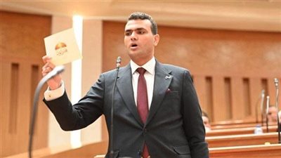 بعد تحرك حسين هريدي.. هاشم السيد ينسحب من الشركات المقيدة ويغادر البورصة