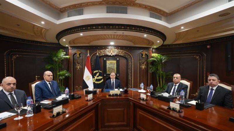 وزير الداخلية 