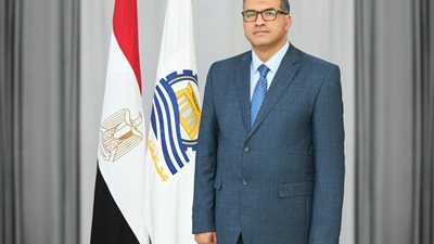 محافظ قنا: تمديد ساعات عمل المحال والمطاعم حتى 11 مساء تزامنا مع أعياد المسيحيين
