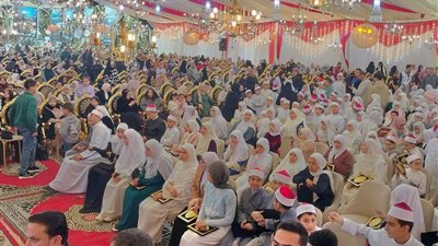 تكريم 400 من حفظة القرآن الكريم بقرية الوسطاني في دمياط