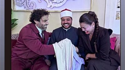 بعد شائعات ارتباطهما.. أسماء جلال وأحمد فهمي يثيران الجدل بصورة جديدة