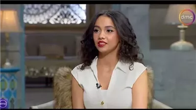 قلبت الدنيا برقصها الشرقي.. ماجدة خير الله تشيد بأداء دينا دياب في بيبو