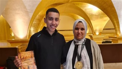نور أشرف يتوج بلقب بطولة العالم للقوة البدنية وزن 56 كجم