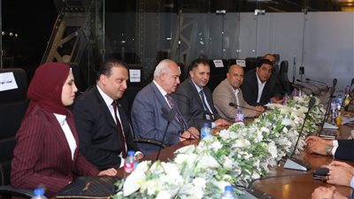 محافظ دمياط يلتقي حفظة القرآن الكريم الفائزين بمسابقة الوسطاني