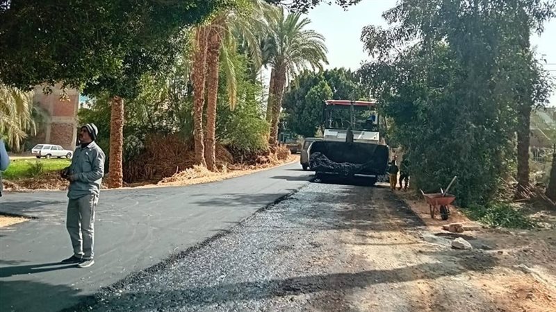 رصف طريق جسر الطراد