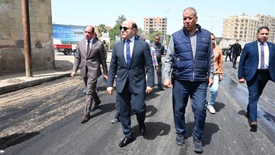 محافظ الغربية يتابع انتهاء رصف محور طريق المعامل.. ويؤكد: ربط مباشر بالطريق السريع