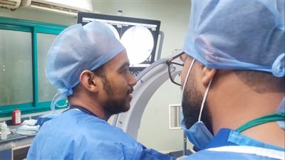 فريق طبي بمستشفى المعبر الجامعي ينقذ حياة أم وجنينها في عملية ناجحة