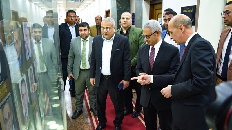 الدكتور طارق علي