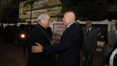 محافظ القاهرة يشهد احتفال الأرمن الكاثوليك بعيد القيامة بمصر الجديدة 